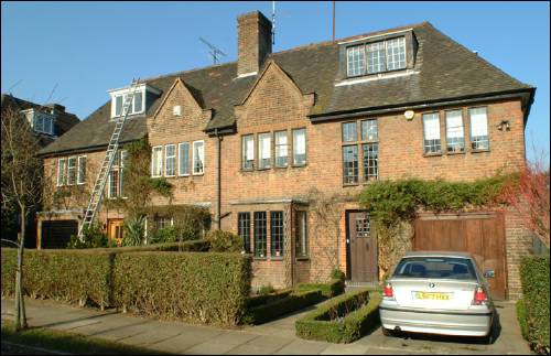 49 Middleway